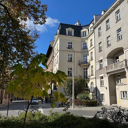 Yourplace Romantic Apartment With Private Patio Krakau Exterior foto