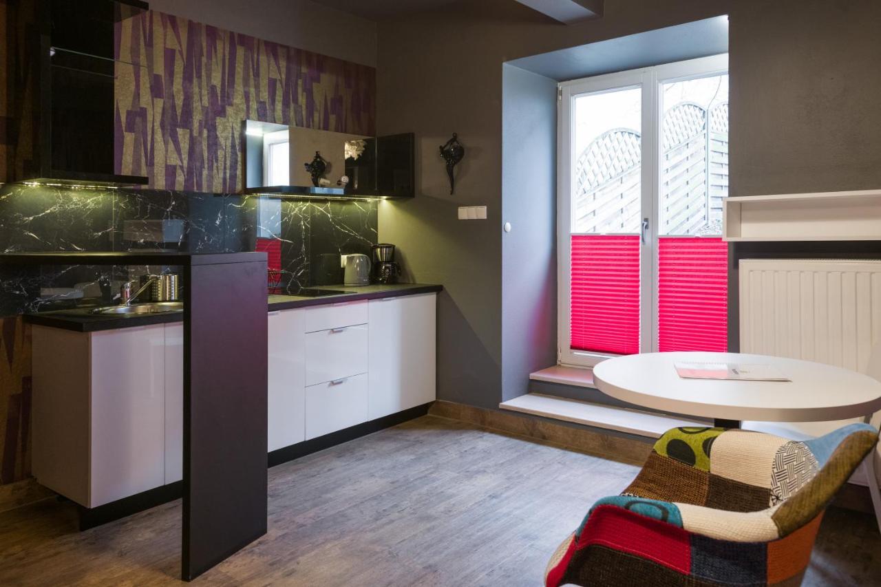 Yourplace Romantic Apartment With Private Patio Krakau Exterior foto